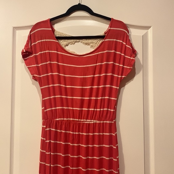 NWT Striped Flowy Crochet Back Long Dress - Picture 5 of 13